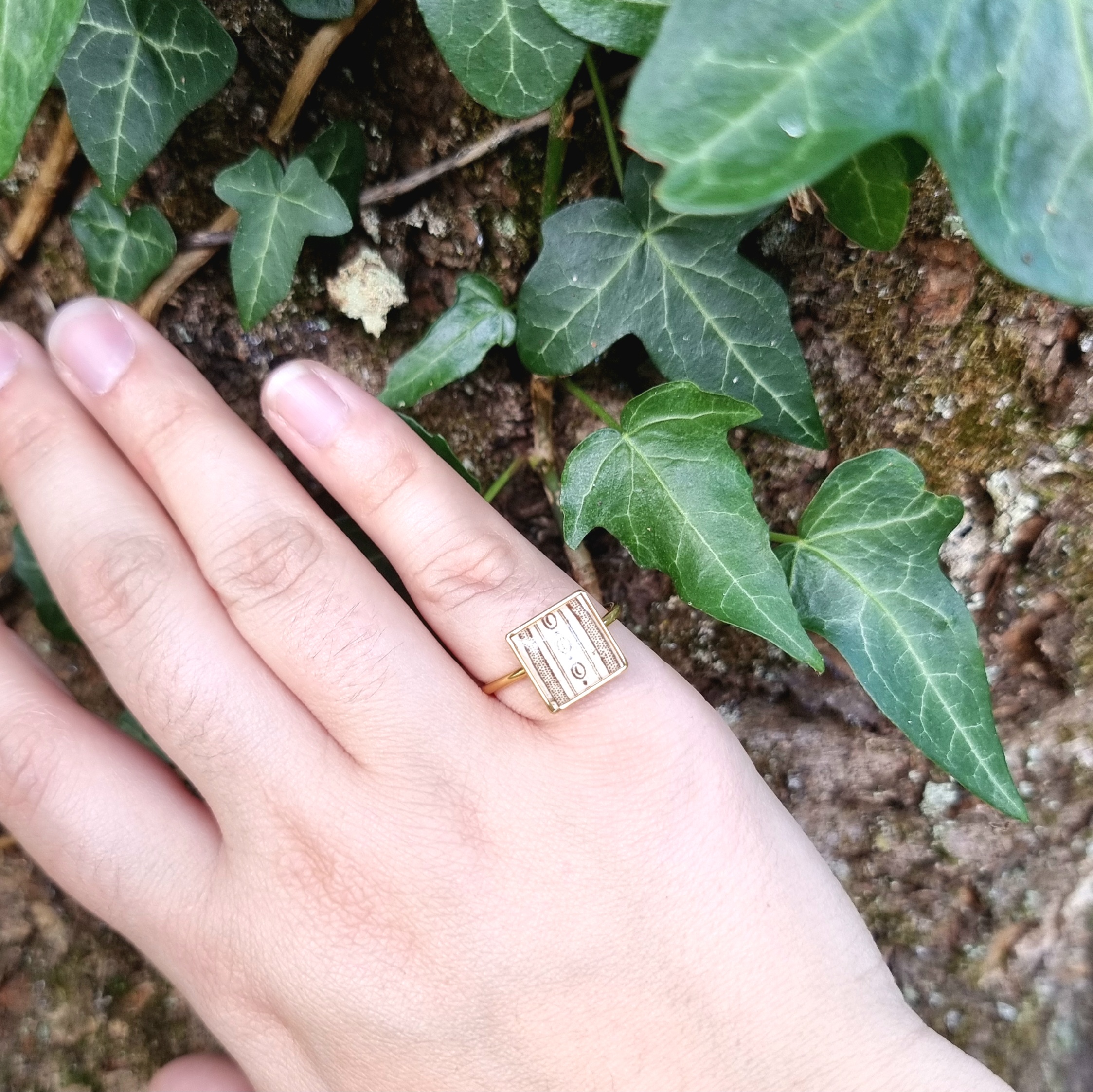 Bague assiette ancienne Adrienne