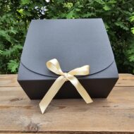 Coffret cadeau collier & trousse toile de Jouy - assiette ancienne - Noir élégant – Image 2