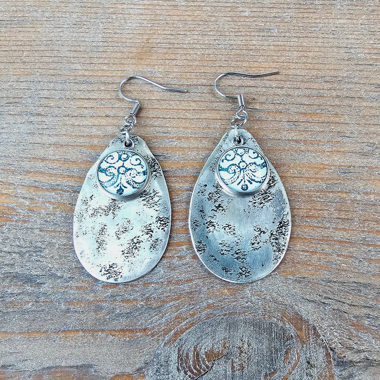 20261001_184256 Boucles d’oreilles pendantes – Arabesques d’Antan – Image 1