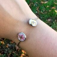Bracelet jonc Fleurs d’Aquarelle – Fleurs roses et jaunes en assiette ancienne – Image 2