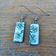 Boucles d’oreilles Jardin de Jade – Pendantes argentées aux motifs floraux verts